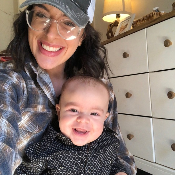 Meet your Posher, Jordyn - Picture 1 of 1